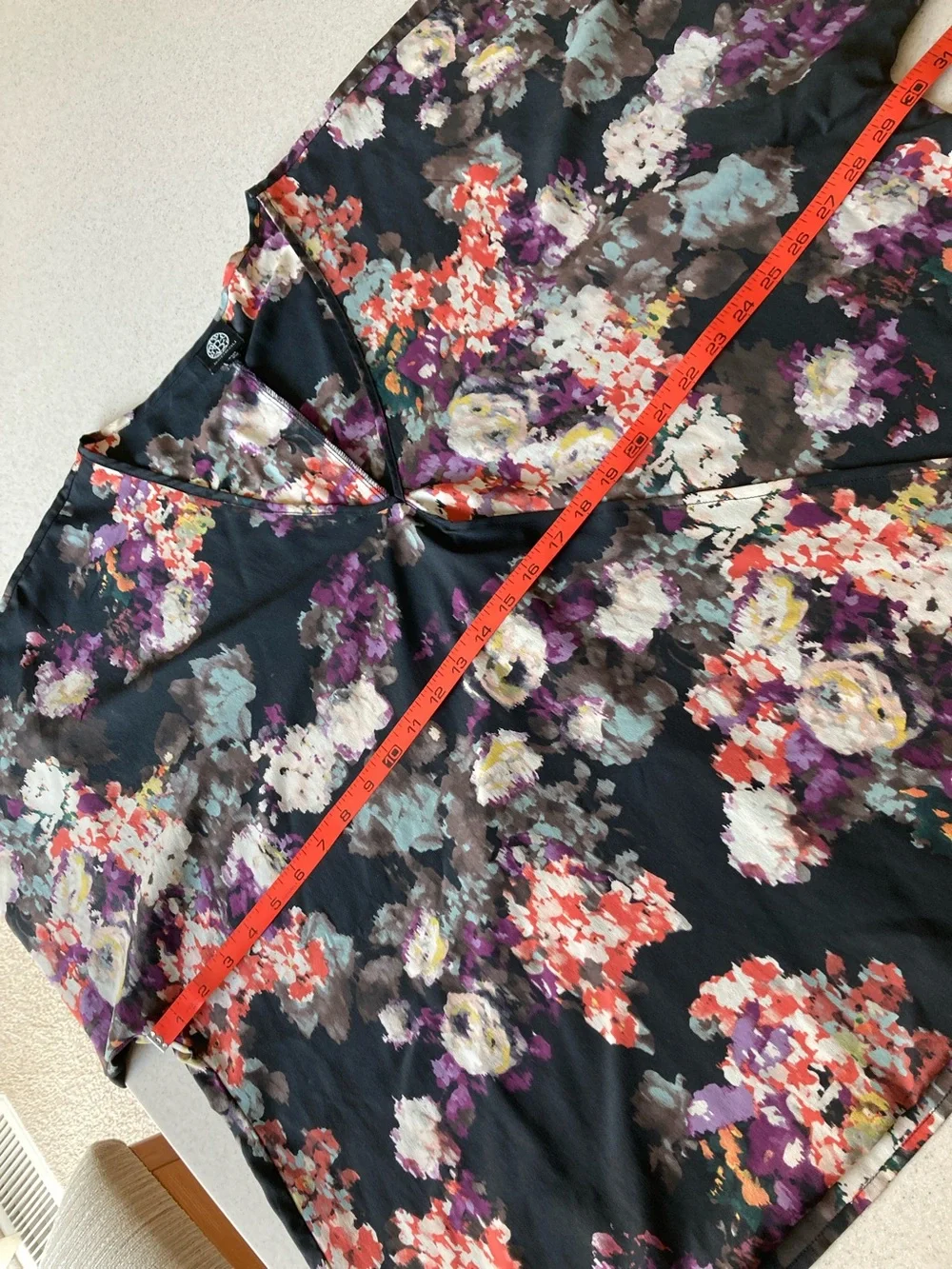 Bobeau Black Floral Wrap-Style V-Neck Blouse - Picture 8 of 10
